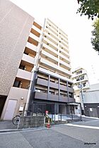 大阪府吹田市江坂町1丁目（賃貸マンション1K・11階・26.45㎡） その1