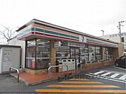 セブンイレブン　水口綾野店まで650メートル