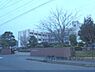 周辺：堅田小学校まで610メートル