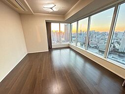 キャピタルゲートプレイス ザ・タワー 42階3SLDKのリビング/ダイニング