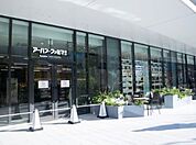 ファミリーマート アーバン・ファミマ虎ノ門HBT店（105m）