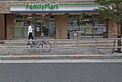 ファミリーマート高輪一丁目店（49m）