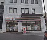 セブンイレブン 港区南青山7丁目店（76m）