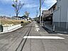 外観：前面道路含む現地写真