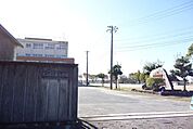 犬山市立 東小学校 700m