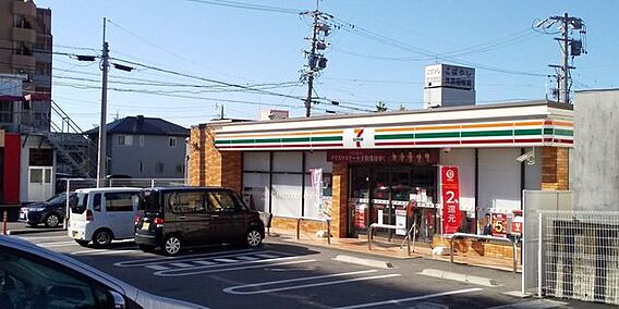 セブン-イレブ...
