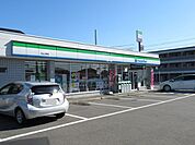 ファミリーマート 犬山上野店 600m