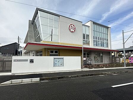 誠心こども園 200m