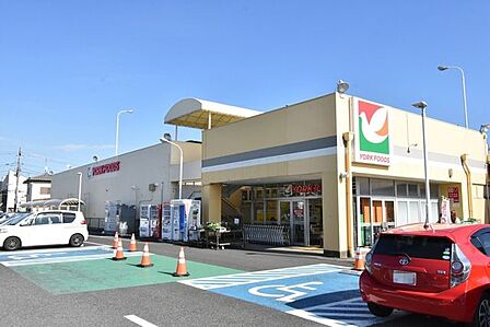 ヨークフーズ田名店 1510m