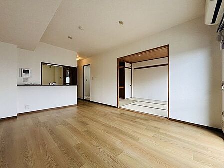 家具配置がしやすい長方形の間取り。お好みのインテリアが映えます。