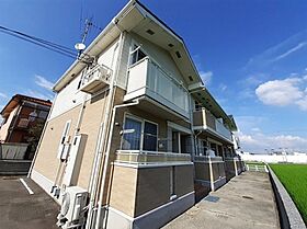 サピーカイロク 102 号室 ｜ 愛媛県松山市南吉田町（賃貸アパート1R・1階・35.98㎡） その1