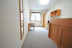 レオパレス平七屋 205 号室 2階1Kのリビング/ダイニング