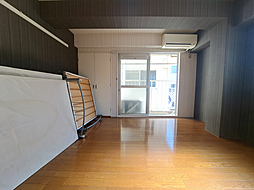 第一高岡ビル 302 号室 3階ワンルームのリビング/ダイニング