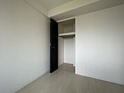 クローゼット（洋室5帖）