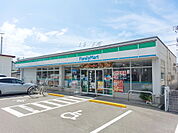 ファミリーマート西垣生店