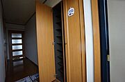 シューズボックス