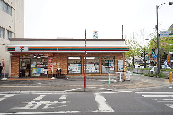 画像11:セブン-イレブン 松山平和通1丁目店