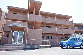 ブライム　ボォウ　レジデンスＢ 301 号室 ｜ 愛媛県松山市北土居5丁目（賃貸マンション3LDK・3階・78.10㎡） その1