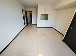 レオネクスト段々 111 号室 1階1Kのリビング/ダイニング