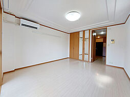 プランドール 101 号室 1階1Kのリビング/ダイニング