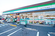 ファミリーマート松山フライブルク通り店
