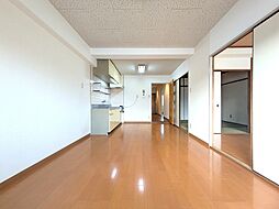 エステートシン 303 号室 3階3LDKのリビング/ダイニング