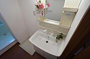 シャワー付洗面化粧台