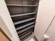 シューズボックス