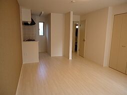 グランディールＮ 102 号室 1階ワンルームのリビング/ダイニング