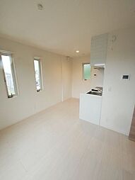 グランディール 1階ワンルームのリビング/ダイニング