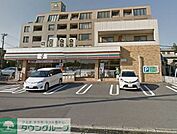 セブンイレブン横浜田奈駅東店 徒歩7分。 540m