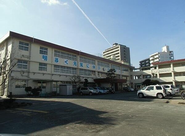 画像15:北方小学校(330m)