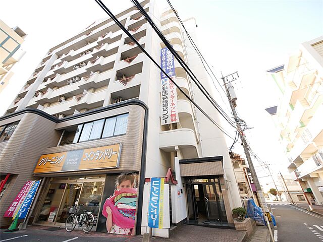 8 / 19