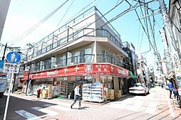 トモズ 201m