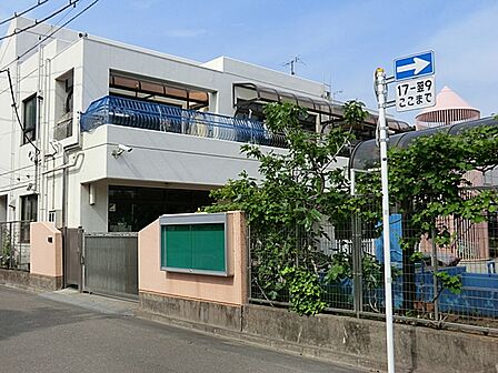 東門前保育園 260m