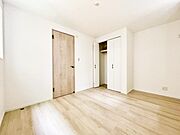 仕事や趣味のスペースとしても活用できる、多用途に使える部屋。