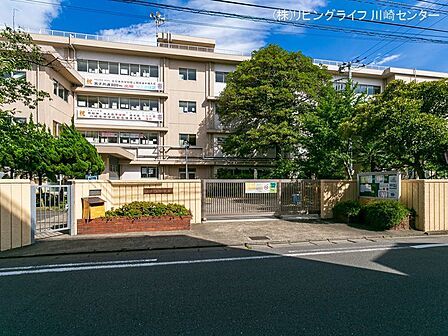 川崎市立南大師中学校　240ｍ