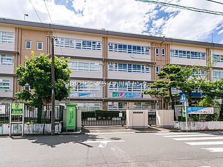 川崎市立渡田中学校　860ｍ