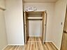 収納：各部屋に収納が充実しており、整理整頓がしやすい設計です。