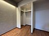 収納：各部屋に備えられたクローゼット。普段使わないものを全部しまってしまえば、○○帖のお部屋の空間をたっぷり使うことが出来ます。