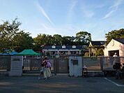 白百合愛児園300ｍ