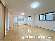 【リビング】乾燥しがちな敏感肌の方やアレルギー体質の方でお悩みの方にもオススメの床暖房 