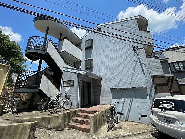 大阪府吹田市江坂町２丁目(賃貸マンション1LDK・3階・30.02㎡)の写真 その1