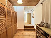 広々とした玄関。家族みんなでお手掛け時もスムーズに出発出来ます。