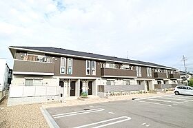 兵庫県三木市加佐（賃貸アパート2LDK・1階・53.00㎡） その1