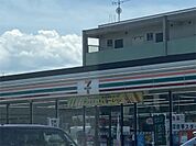 セブンイレブン 松本平田東店（618m）