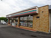 セブンイレブン 信州中野インター店（822m）