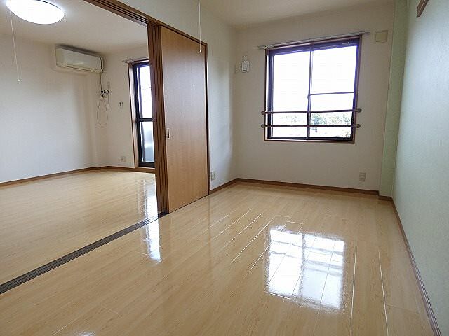 寝室
