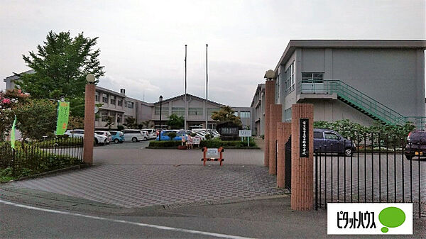 画像15:小学校「富士宮市立富士根南小学校まで2006m」