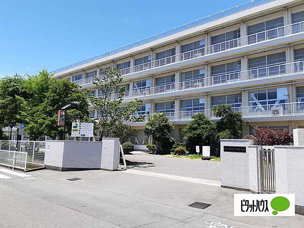 画像16:中学校「富士市立田子浦中学校まで938m」